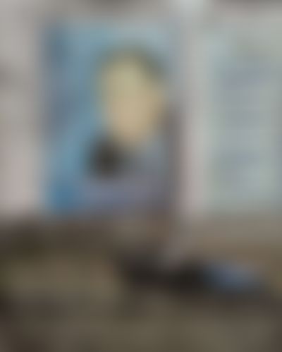 Post media background