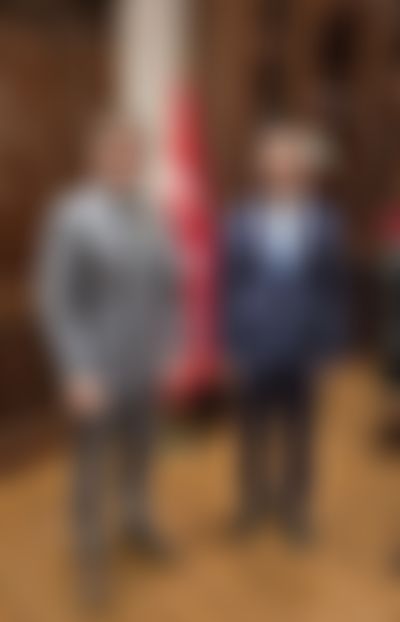 Post media background