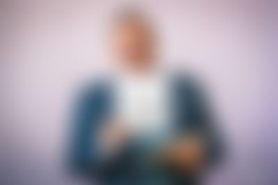Post media background