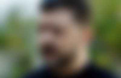 Post media background