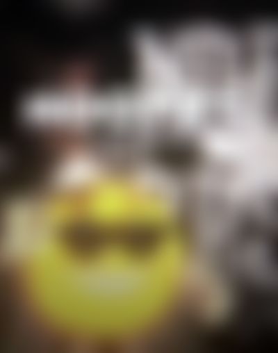 Post media background