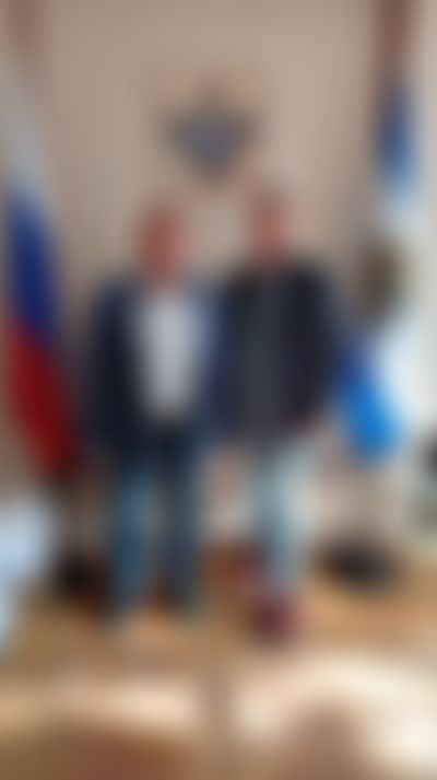 Post media background