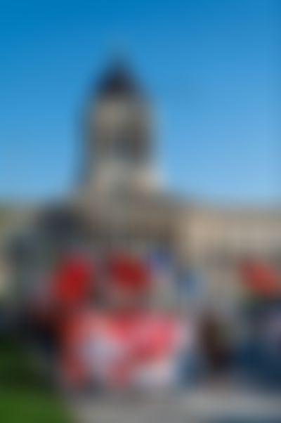 Post media background