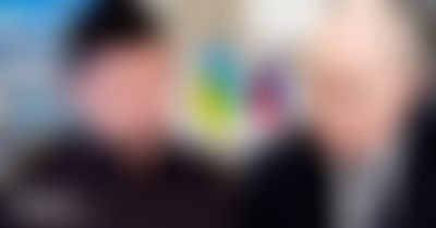Post media background