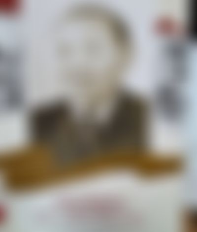 Post media background