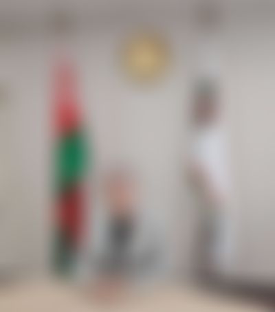 Post media background