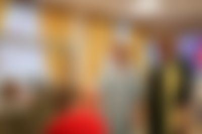 Post media background