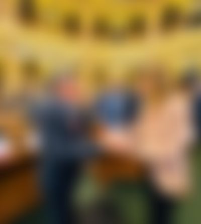 Post media background