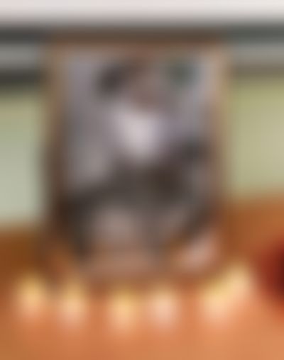 Post media background