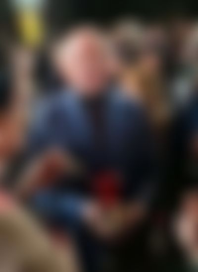 Post media background