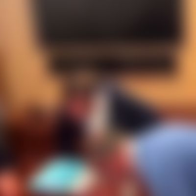 Post media background