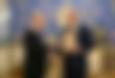 Post media background