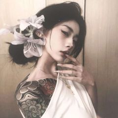 AT ⋆ HOME . . d e n i avatar