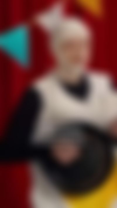 Post media background