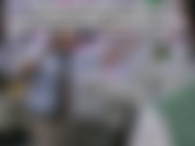 Post media background