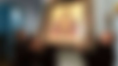 Post media background