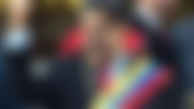 Post media background