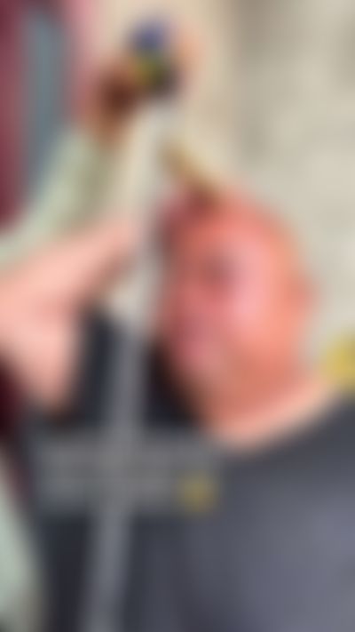 Post media background