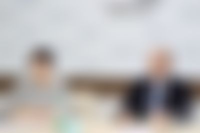 Post media background