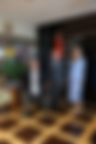Post media background