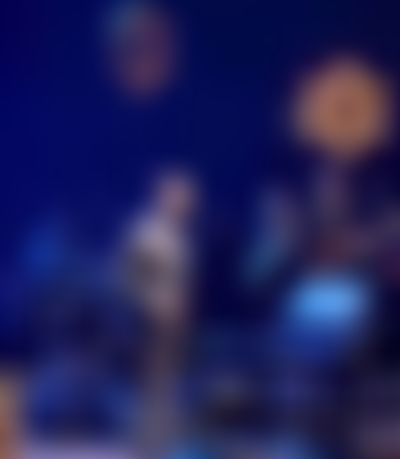 Post media background