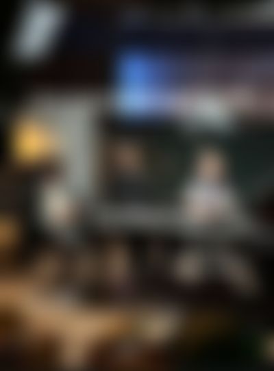 Post media background