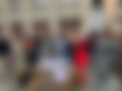 Post media background