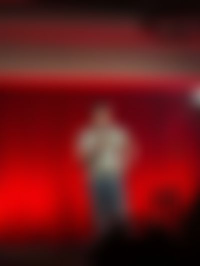 Post media background