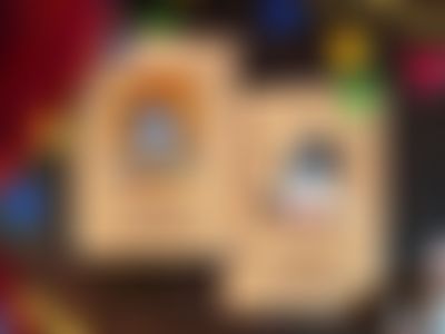 Post media background
