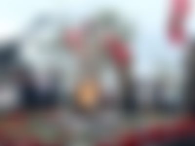 Post media background