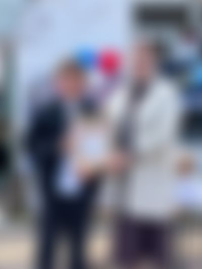 Post media background