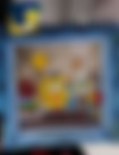 Post media background