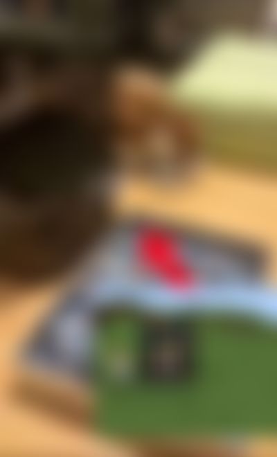 Post media background