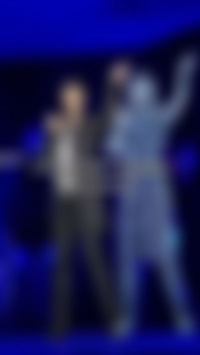 Post media background