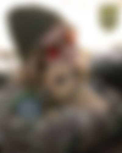 Post media background