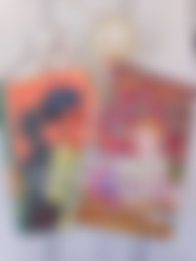 Post media background