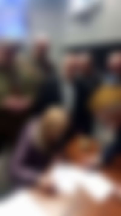 Post media background