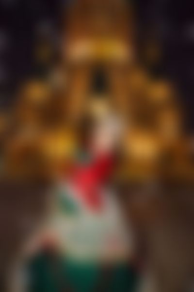 Post media background