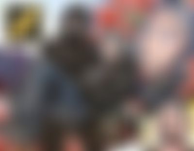 Post media background