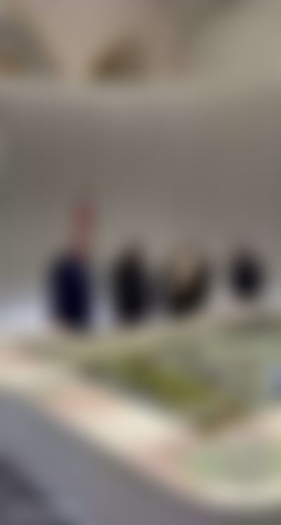 Post media background