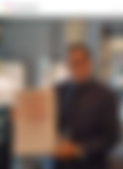 Post media background