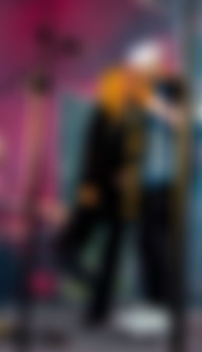 Post media background