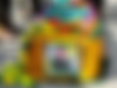 Post media background