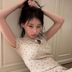 Camera roll Chaeryeong ୨ৎ avatar