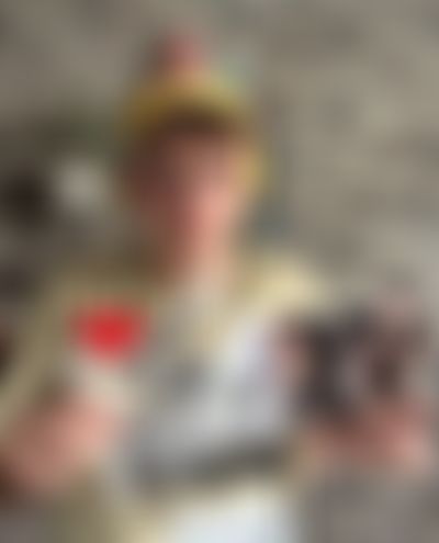 Post media background