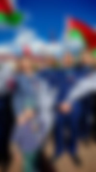 Post media background