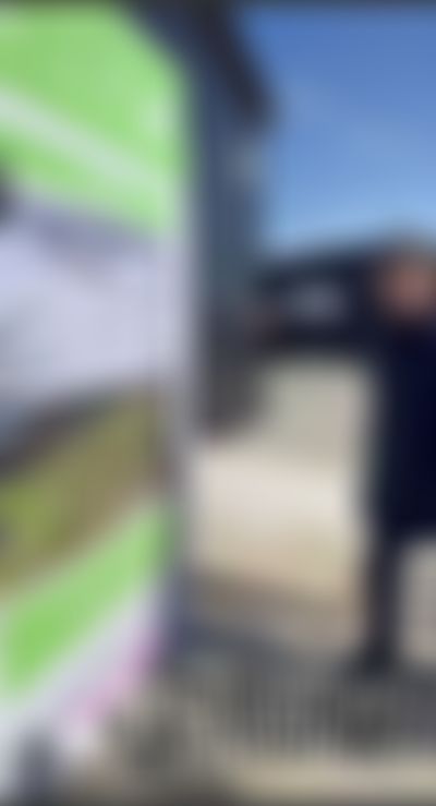Post media background