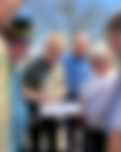 Post media background