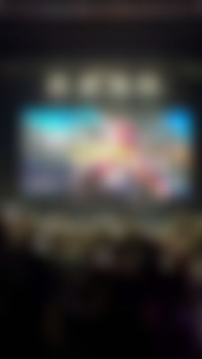 Post media background