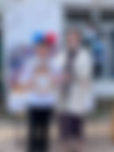 Post media background